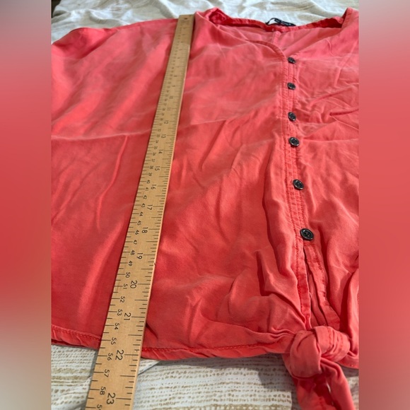 Velvet Heart coral red tencel tie front short sleeve size XL button detail shirt - Picture 7 of 9